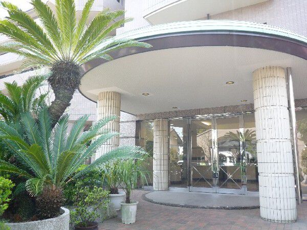 【ヒルグレイス津田沼】ホテルライクなエントランス