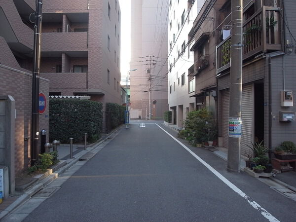 【ソルシェ月島】前面道路