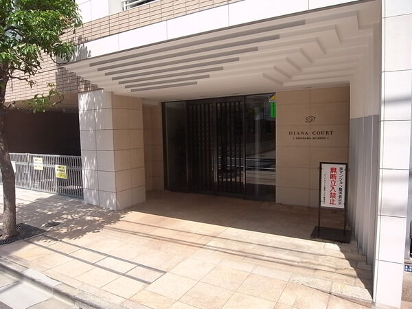 【ディアナコート高輪アコルド】エントランス