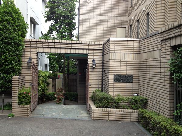【ハイコート南青山】エントランス