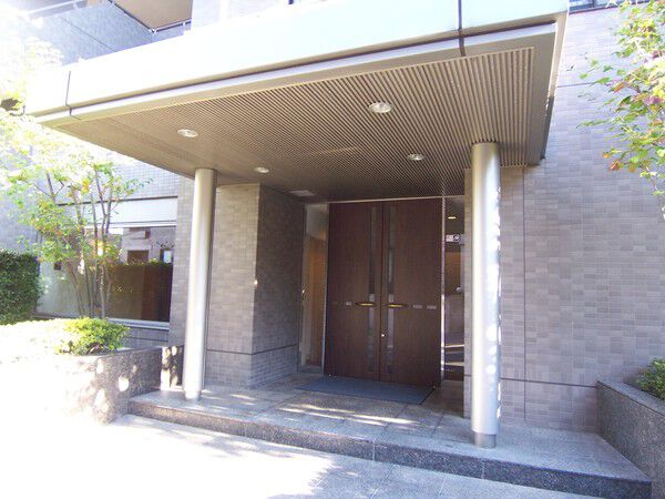 【コート市ヶ谷】エントランス
