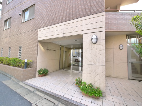 【セピアコート柏木】エントランス