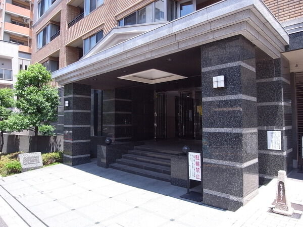 【シャリエ神楽坂】エントランス 【シャリエ神楽坂】エントランス