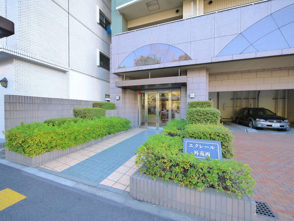 【エクレール外苑西】エントランス 【エクレール外苑西】エントランス