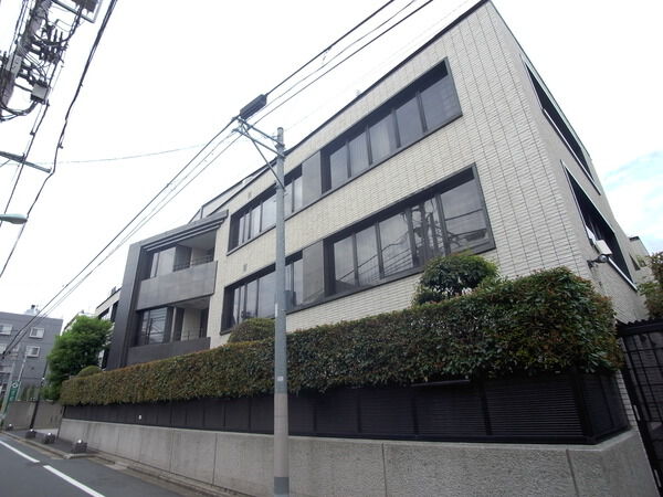 【パレ神楽坂】外観写真