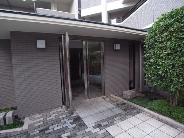 アールヴェール哲学堂
