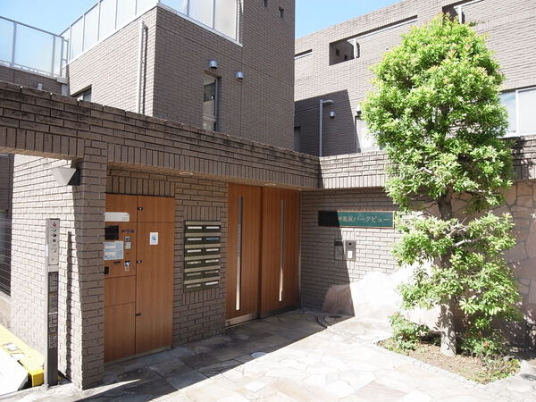 【セボン神楽坂パークビュー】エントランス