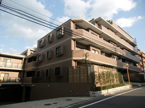 日神パレステージ信濃町