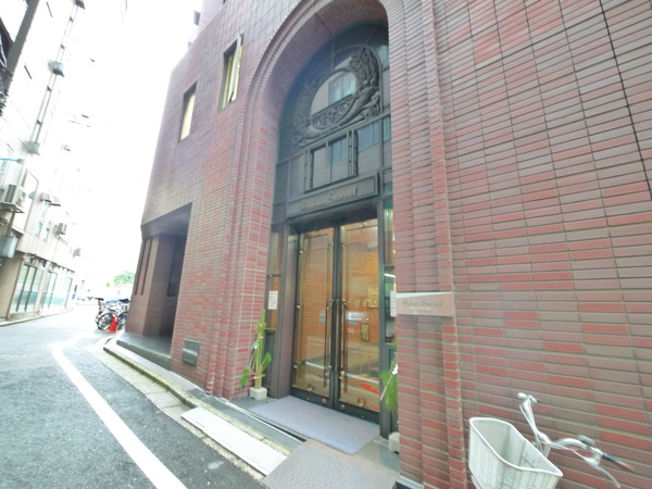 【パレ・エテルネル】エントランス 【パレ・エテルネル】エントランス