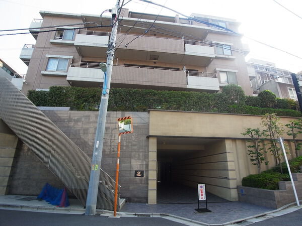 クレッセント戸山夏目坂