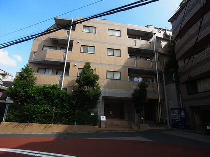 アート コート 人気 早稲田 戸山 公園