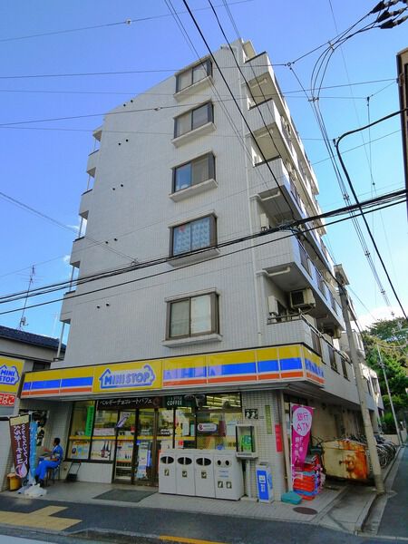 日神パレス新大塚