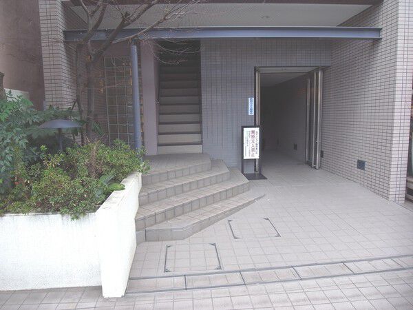 【グランドメゾン根津参道】エントランス1 【グランドメゾン根津参道】エントランス1