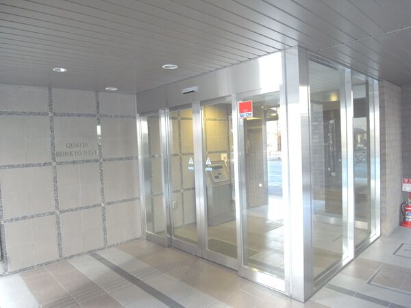 【クオリア文京根津】エントランス1 【クオリア文京根津】エントランス1