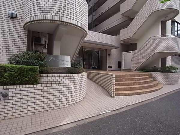 【メゾンブロンシュ本駒込】エントランス 【メゾンブロンシュ本駒込】エントランス