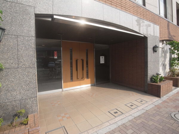 【朝日サテライト上野】エントランス１