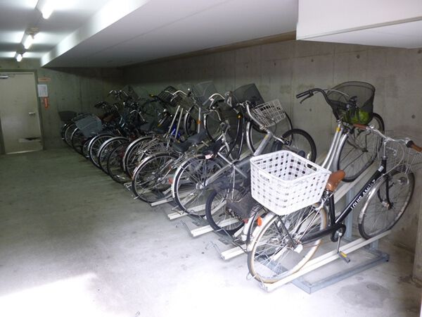 【藤和シティコープ上野Ⅱ】駐輪場