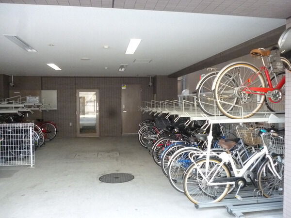 【デュオステージ浅草寿町】駐輪場