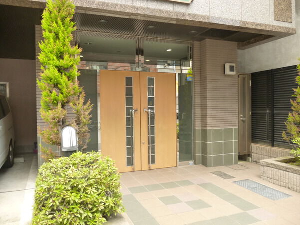 【ライオンズマンション浅草寿町】エントランス１