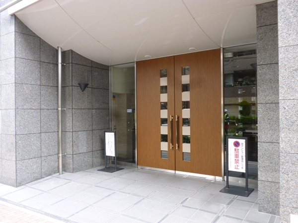 【フラッツ上野入谷南公園】エントランス２