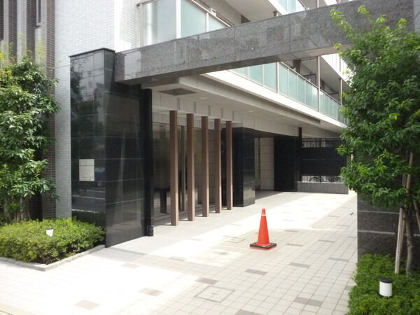 【クリオ三ノ輪ラモード】エントランス１