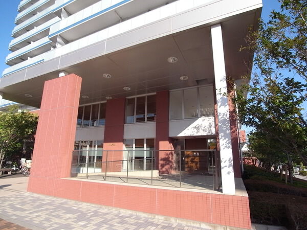 【パークホームズ東陽町キャナルアリーナ】エントランス