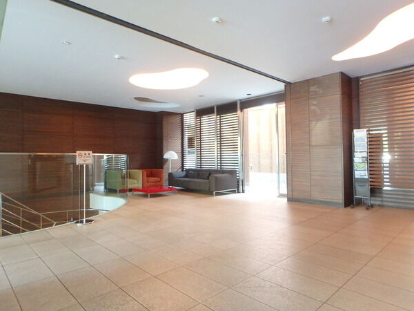 【アールブラン大井町ミュゼ】エントランスホール 【アールブラン大井町ミュゼ】エントランスホール