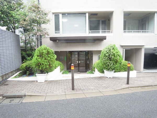 【東急ドエルアルス白金長者丸】エントランス（１）