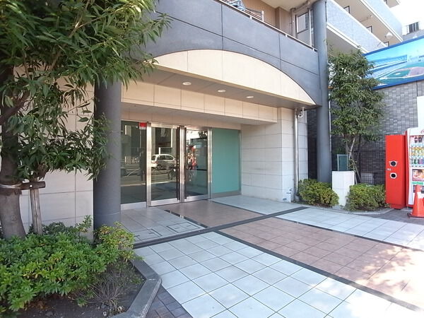 【クリオ中延駅前壱番館】エントランス