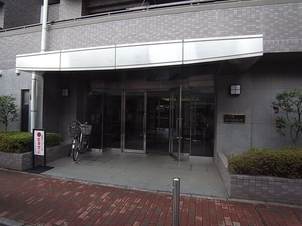 コスモ旗の台駅前