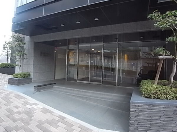 【ブランズ大井仙台坂イーストヒル】エントランス