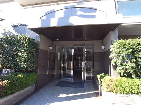 【大井仙台坂パークハウス】エントランス