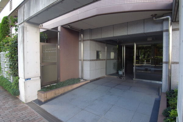 【コンフィール品川シーサイドフォレストサイト】エントランス