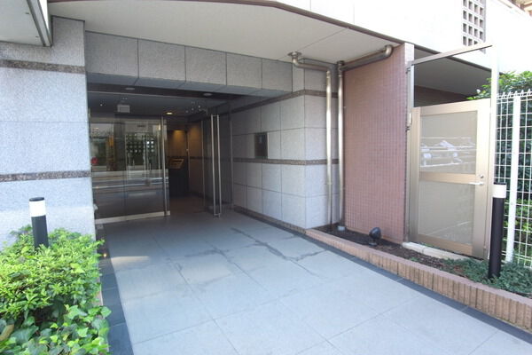 【コンフィール品川シーサイドシティサイト】エントランス