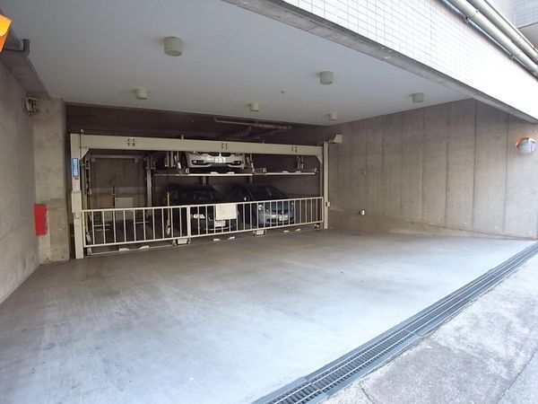 【ガーデンホーム南品川】機械式駐車場