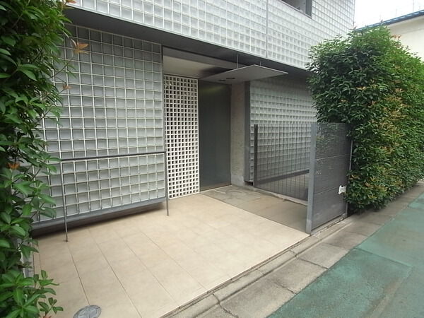 ザ・ランド代官山青葉台 2枚目 ザ・ランド代官山青葉台