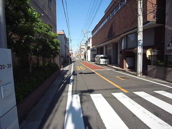 【カーサフェリス目黒洗足】前面道路