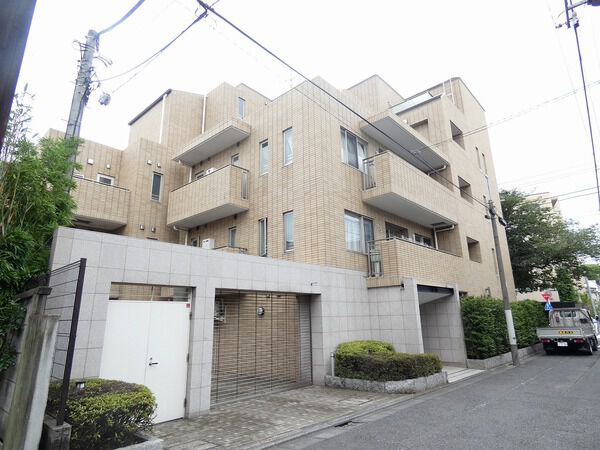 碑文谷ヒルズいしぶみ桜通り