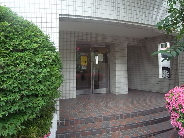 【大森山王ホームズ】エントランス付近 【大森山王ホームズ】エントランス付近