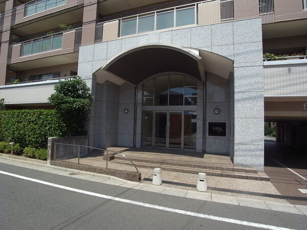 【パストラルハイム多摩川】エントランス