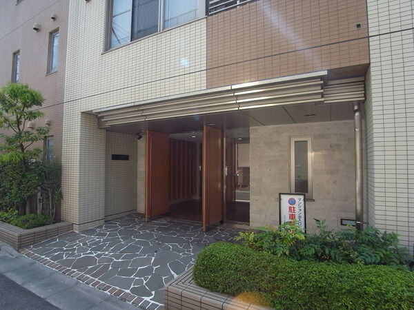 【リベール多摩川】エントランス 【リベール多摩川】エントランス