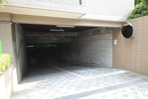 【ディアナコート田園調布】駐車場
