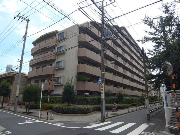 【グランバース多摩川萩中公園】外観