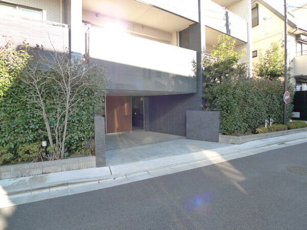 【サンウッド上北沢】エントランス入口