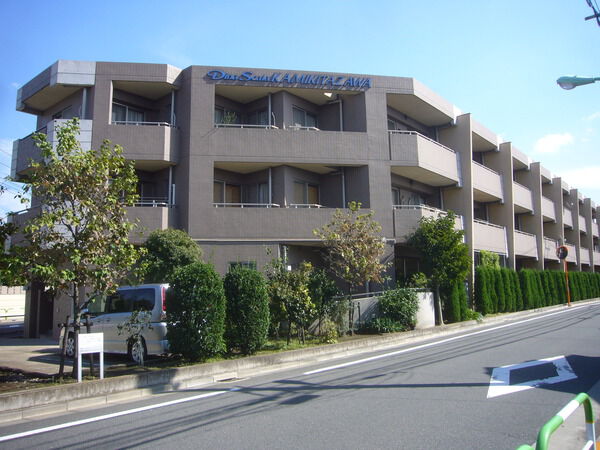 【ディナスカーラ上北沢】低層マンションです。