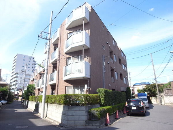 【クィーンシティ世田谷上北沢】外観