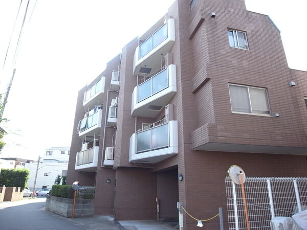 【クィーンシティ世田谷上北沢】外観