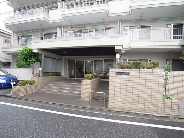 【上祖師谷ハイツ】外観（エントランス）