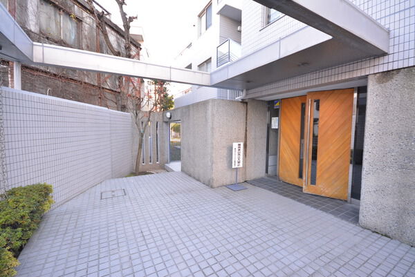 【東北沢シティハウス】エントランス1 【東北沢シティハウス】エントランス1