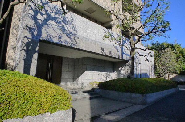 【経堂一丁目グランドヒルズ】エントランス入口 【経堂一丁目グランドヒルズ】エントランス入口